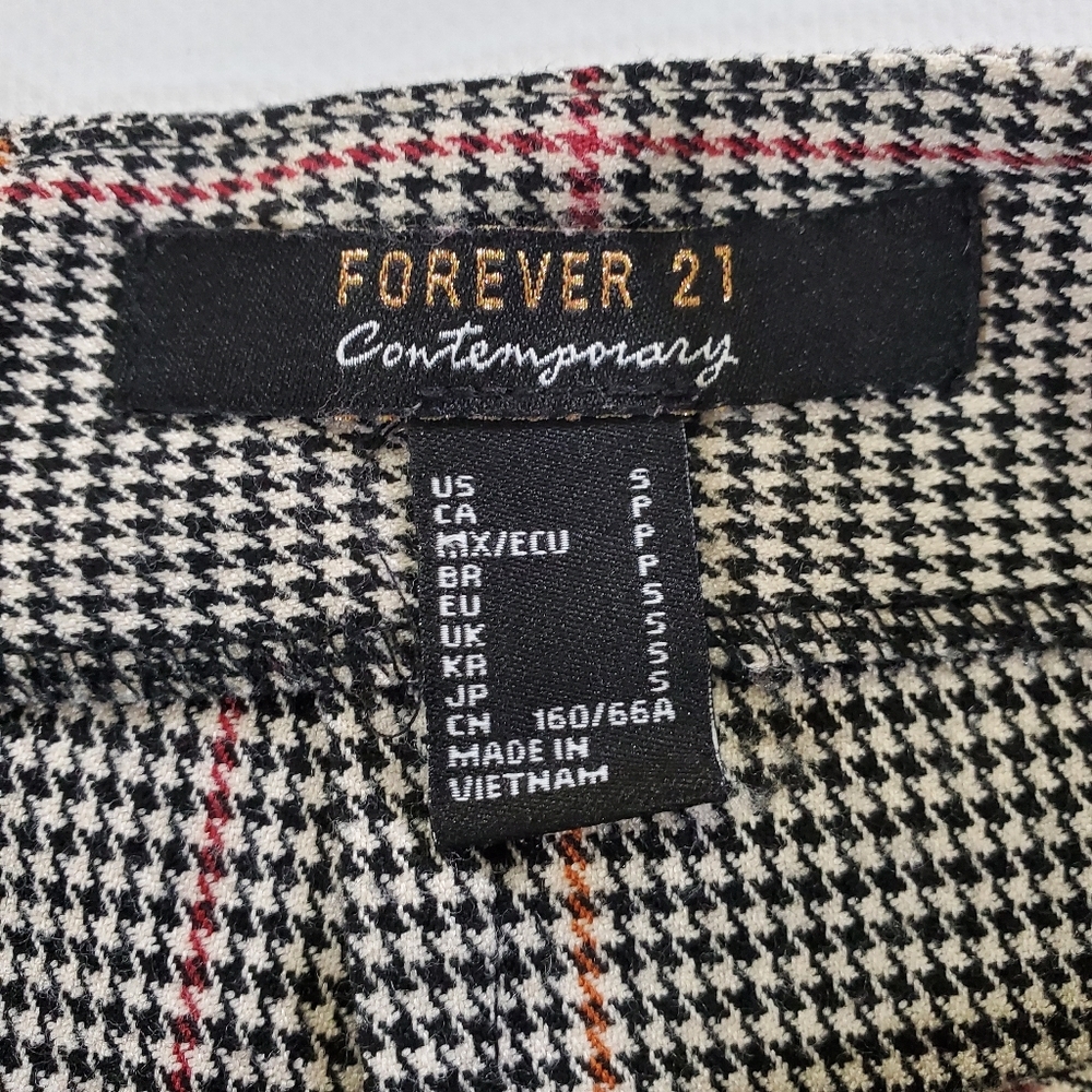 2474 * Forever 21 Contemporary Houndstooth Print Mini Skirt Black White Size S - Picture 3 of 8
